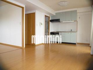 居室・リビング　最上階の角部屋です