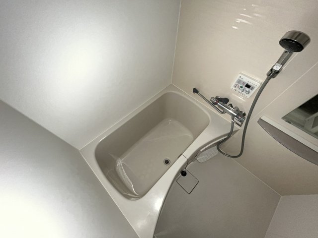 バス・シャワールーム　お風呂です