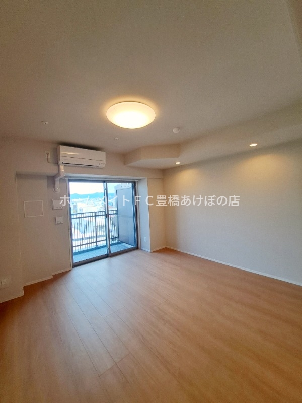 居室・リビング　同型別部屋写真