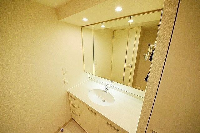 洗面設備　シティハウス東京新橋