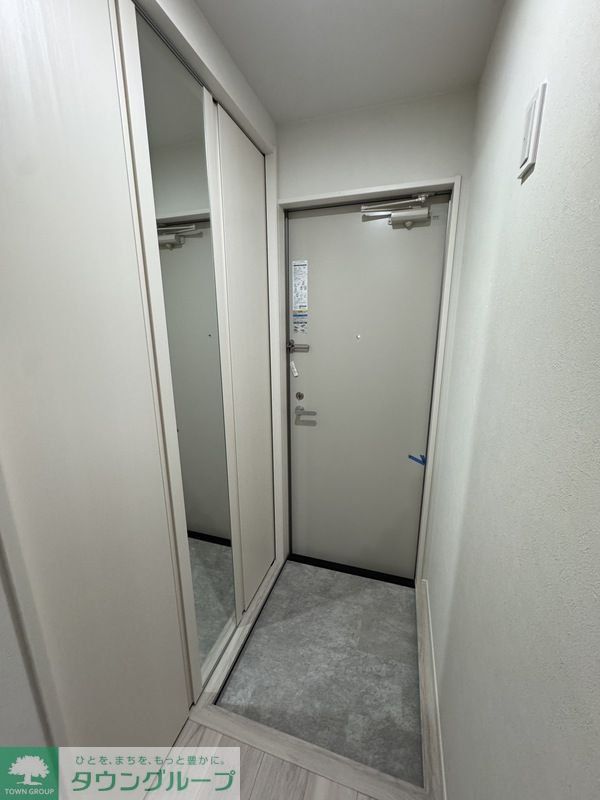玄関　★お部屋探しは株式会社タウンハウジング東京まで★