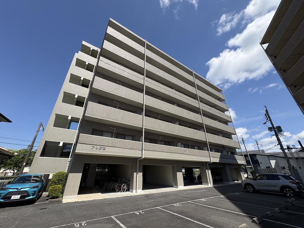 建物外観　凛とした外観★