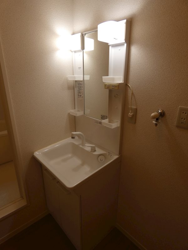 トイレ　※同物件別部屋の写真です。