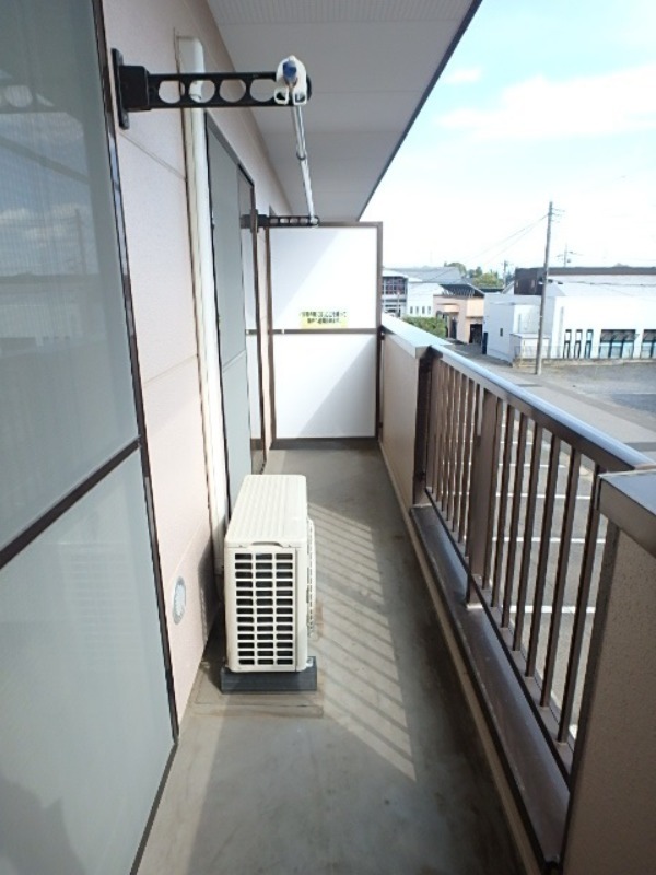 バルコニー　図面と現状に相違がある場合には現状を優先