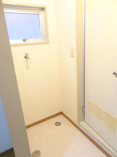 洗面設備　★室内洗濯機置場★