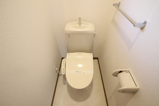 トイレ　※別部屋の写真です