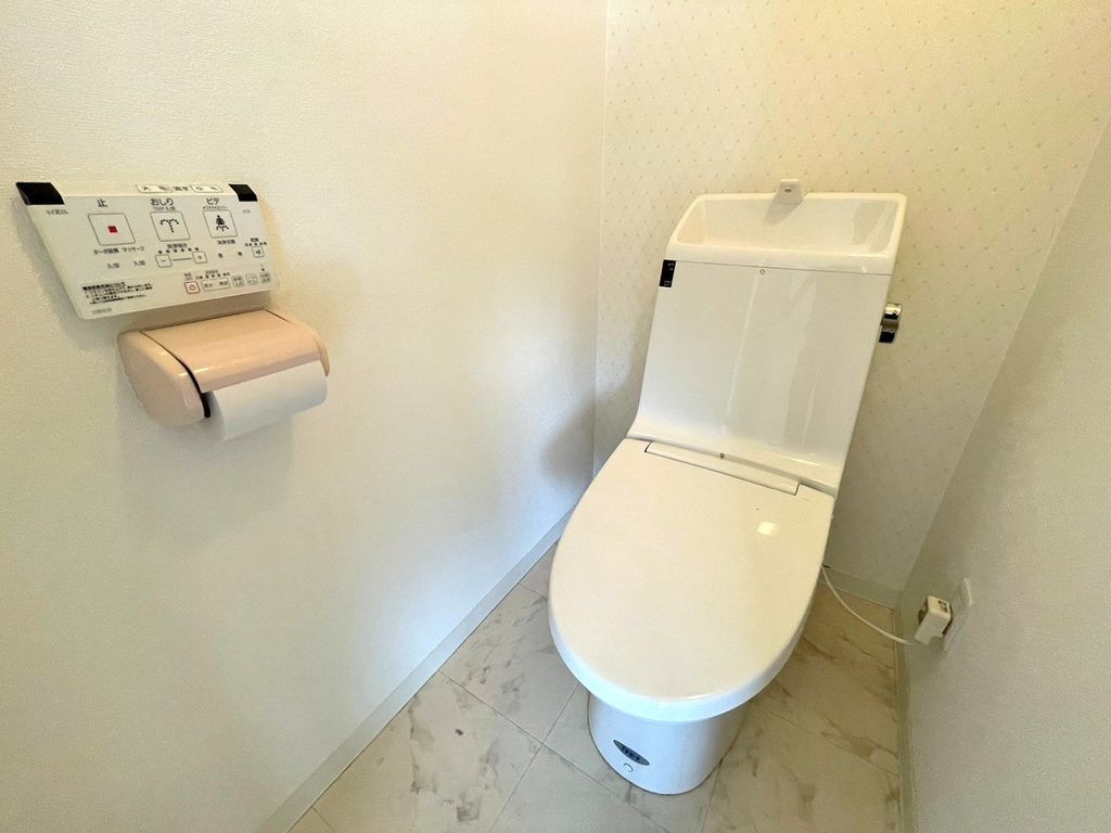 トイレ　トイレ