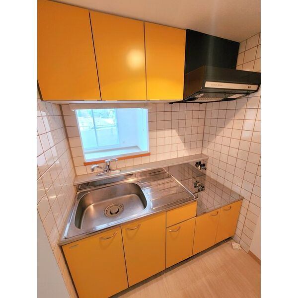 キッチン　※写真は別号室です。