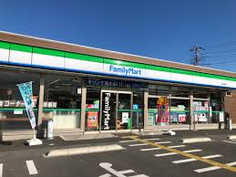 コンビニ　ファミリーマート 熊谷新堀店（コンビニ）まで1000m