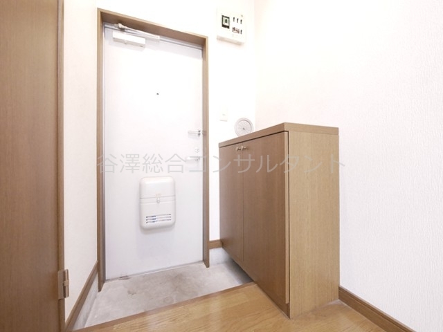 玄関　シューズボックス付