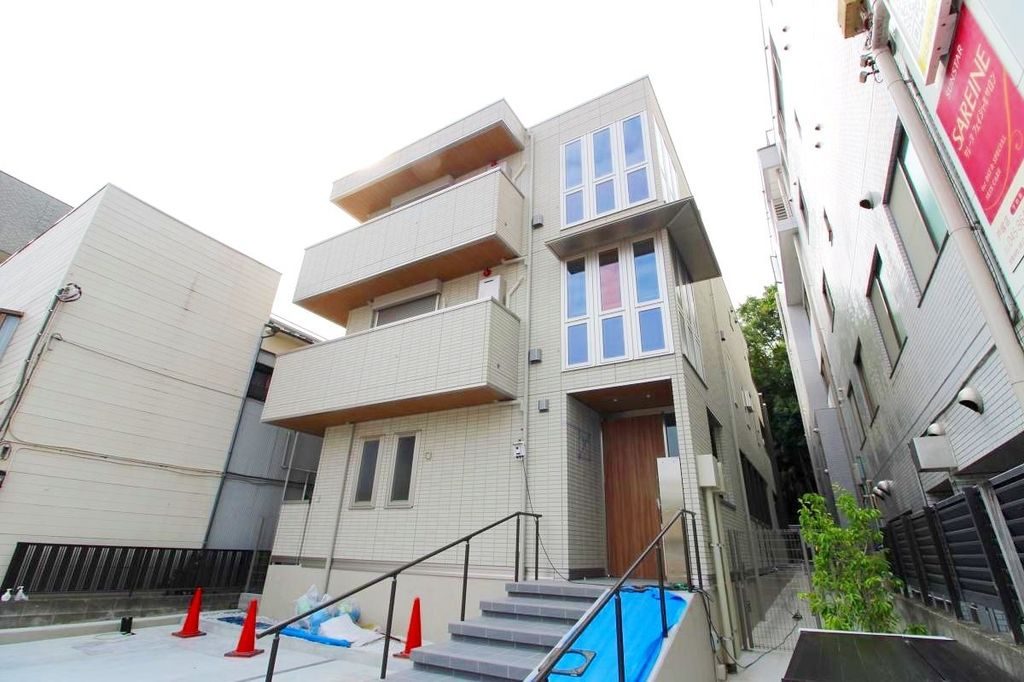 建物外観　★戸塚駅徒歩４分★
