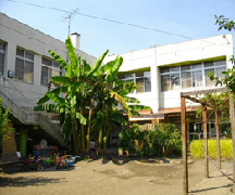 幼稚園・保育園　八国山保育園（幼稚園・保育園）まで450m