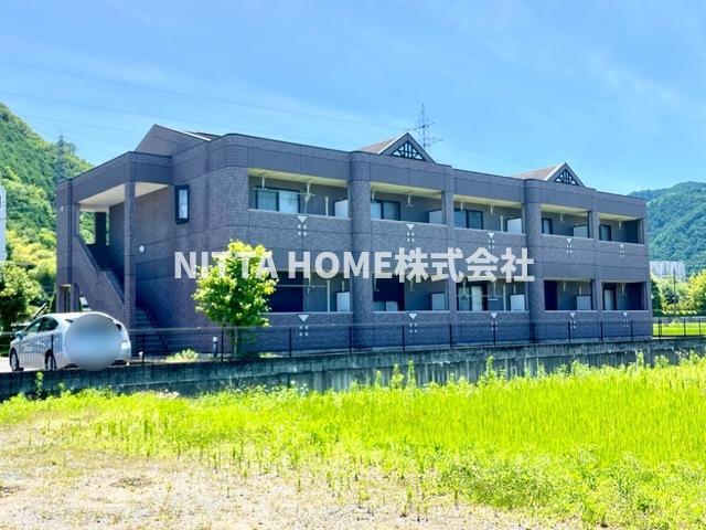 建物外観　２口コンロを設置◎イオン和田山などが徒歩近くて便利な立地◇