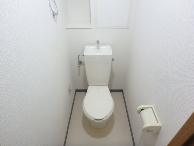トイレ　ゆったりとした空間のトイレです