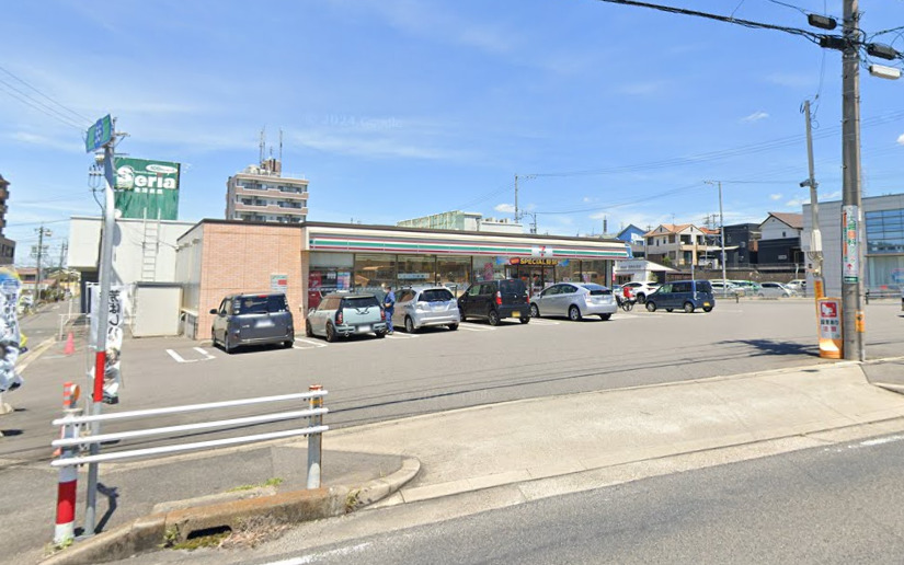 コンビニ　セブンイレブン 東海市加木屋町1丁目店（コンビニ）まで219m