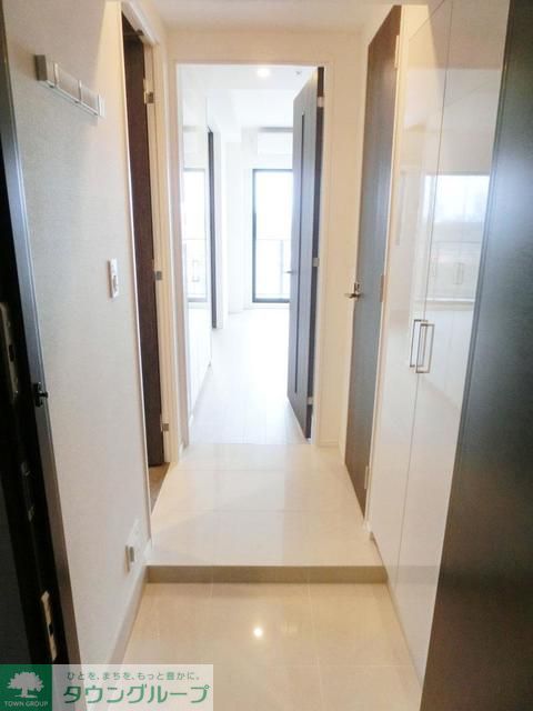 玄関　※写真は同タイプ住戸です。