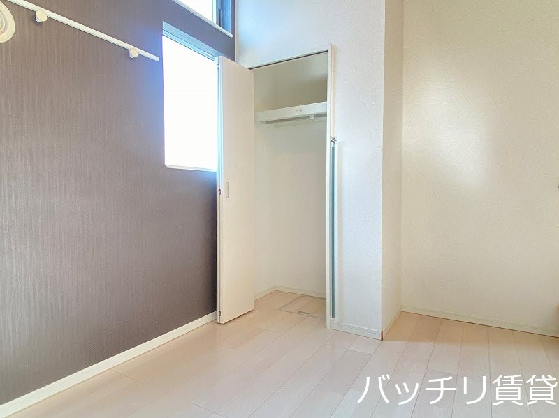 収納　別号室タイプの為、現状を優先致します。
