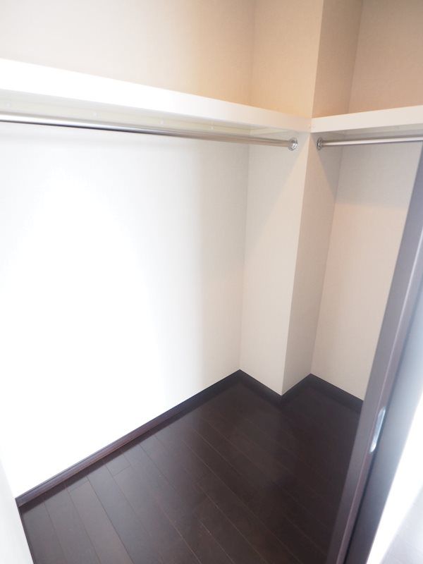 収納　写真は同タイプ住居です。
