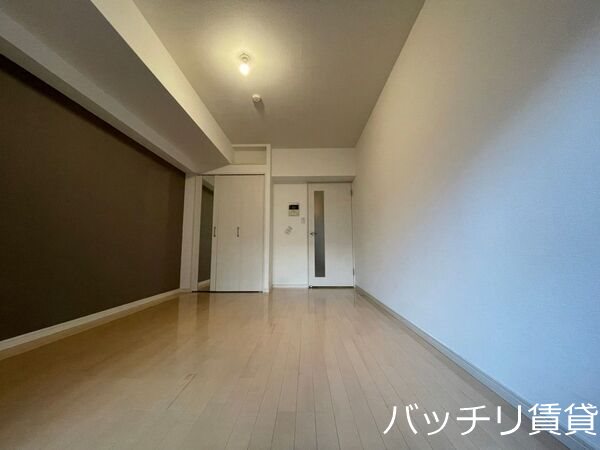 居室・リビング　画像は別号室タイプの為、現状を優先致します。