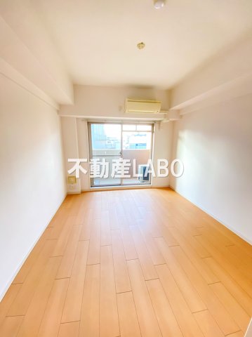 アドバンス大阪ドーム前の内装写真
