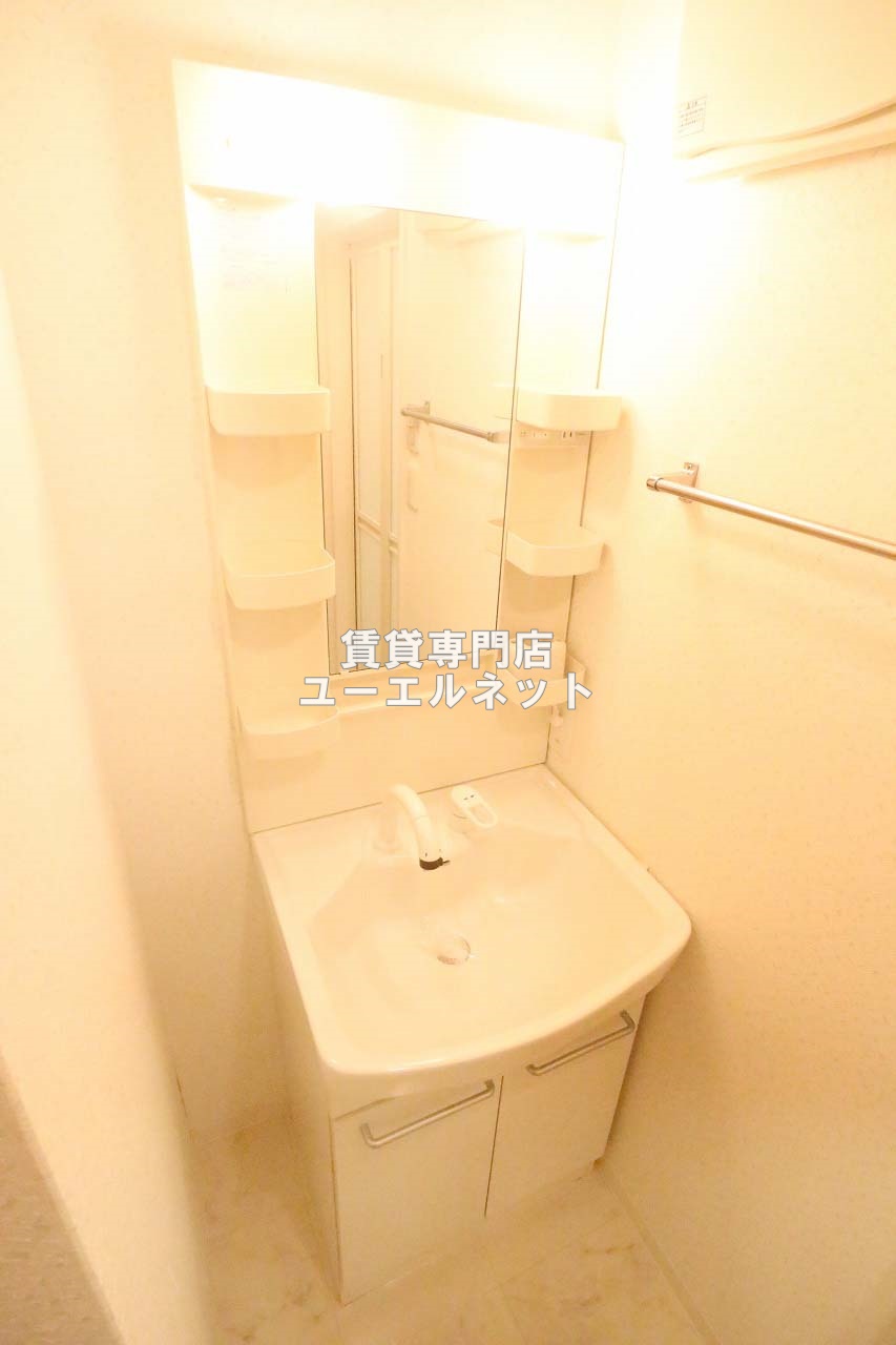 地下鉄御堂筋線 江坂駅 徒歩12分 10階建 築19年の内装写真