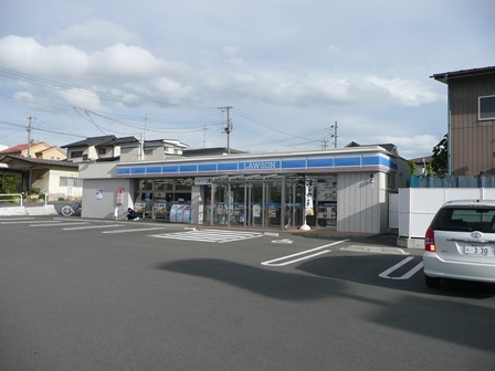 コンビニ　ローソン郡山鶴見坦三丁目店（コンビニ）まで290m