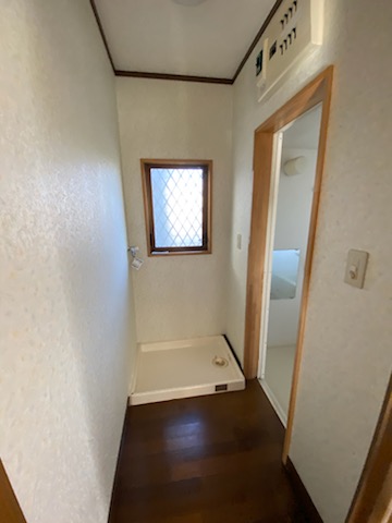 その他設備　室内洗濯機置き場です♪