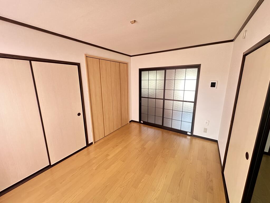 仙台市地下鉄南北線 長町南駅 徒歩3分 2階建 築39年の居間写真