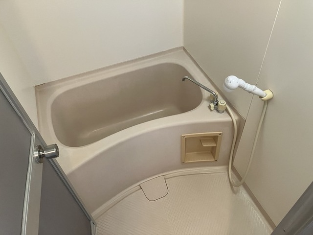 バス・シャワールーム　３０５　バスルーム