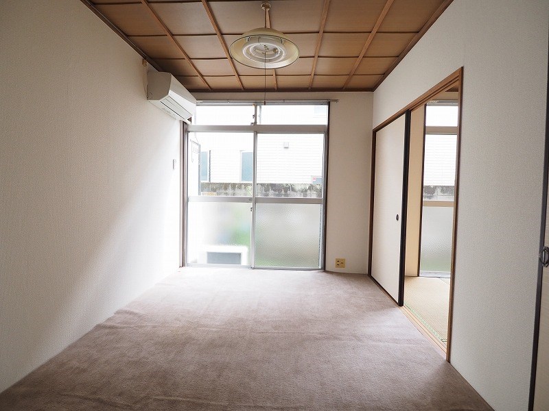 居室・リビング　和室６畳（カーペット）