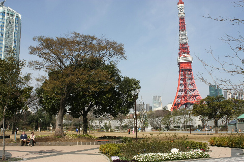 【White Tower Hamamatsucho ホワイトタワー浜松町の公園】