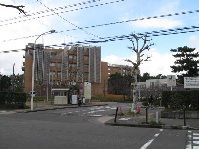 大学・短大　国立新潟大学西門（大学・短大）まで323m