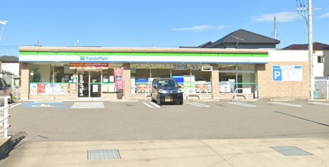 コンビニ　ファミリーマート 和歌山三葛店（コンビニ）まで420m