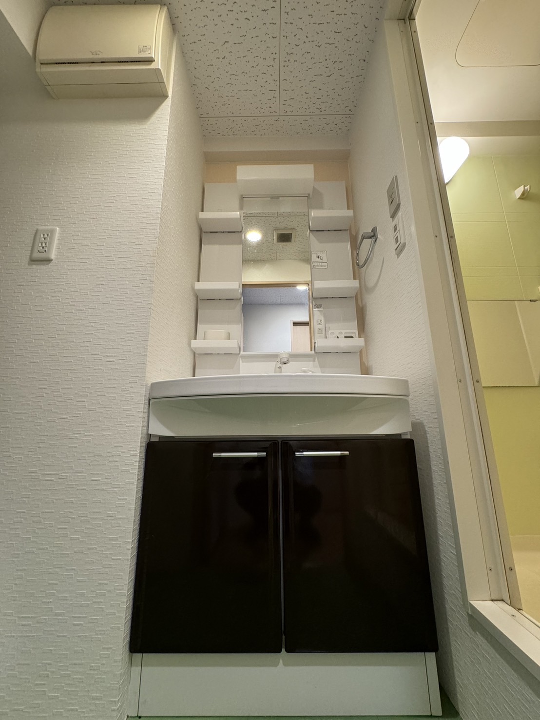 洗面設備　嬉しい独立洗面台です♪