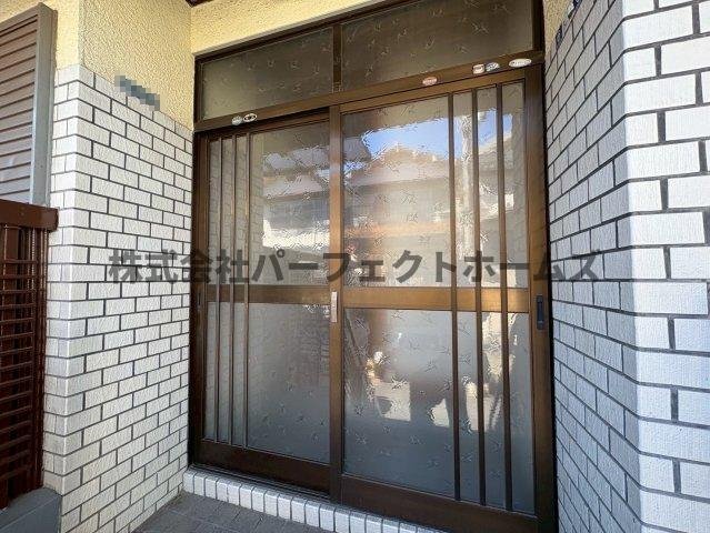 玄関　ゆったりとした玄関です