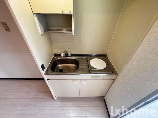 キッチン　コンパクトなキッチンで掃除もラクラク