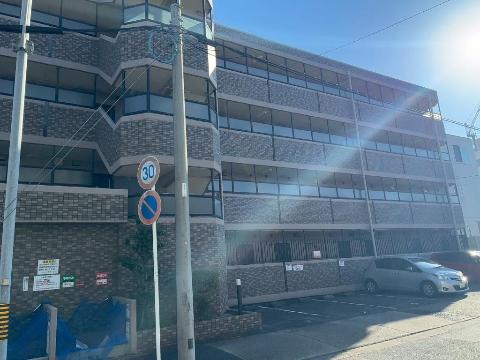 建物外観　外観写真（昼）