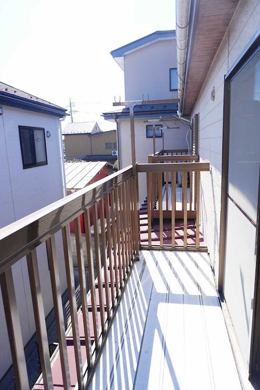 玄関　※別部屋の写真です。