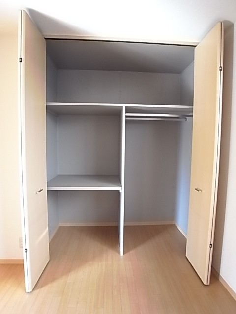 収納　６．４帖洋室クローゼット