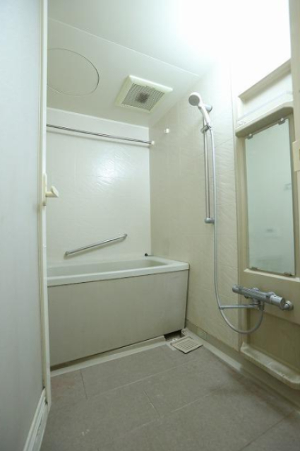 バス・シャワールーム　バス※別部屋参考写真