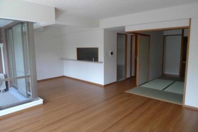 居室・リビング　内観※別部屋参考写真