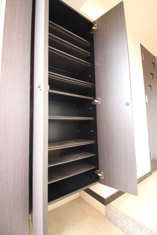 収納　ちょっとした収納スペースも充実しています