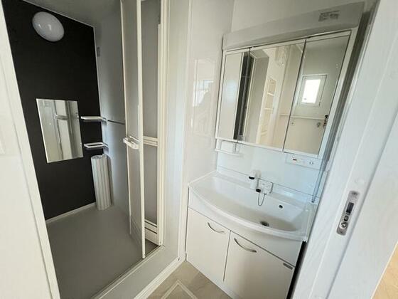 洗面設備　写真は同タイプの別部屋です