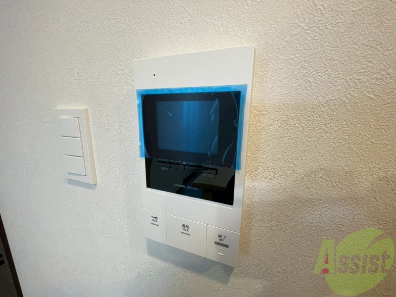 セキュリティ　ＴＶモニター付インターホンです。来客者の顔が見えるので安心！