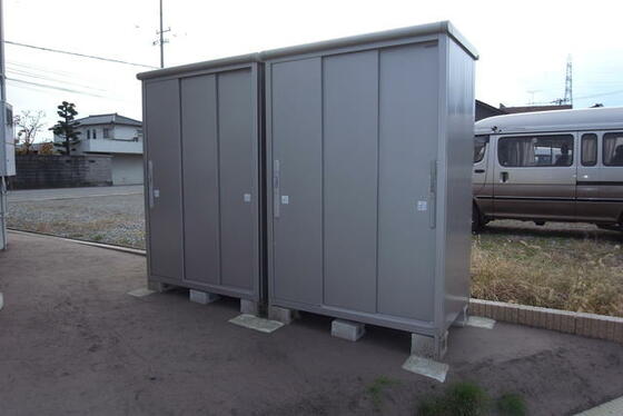 その他設備　物置ついています