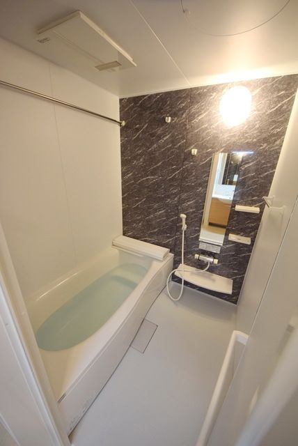 バス・シャワールーム　★一坪風呂です★