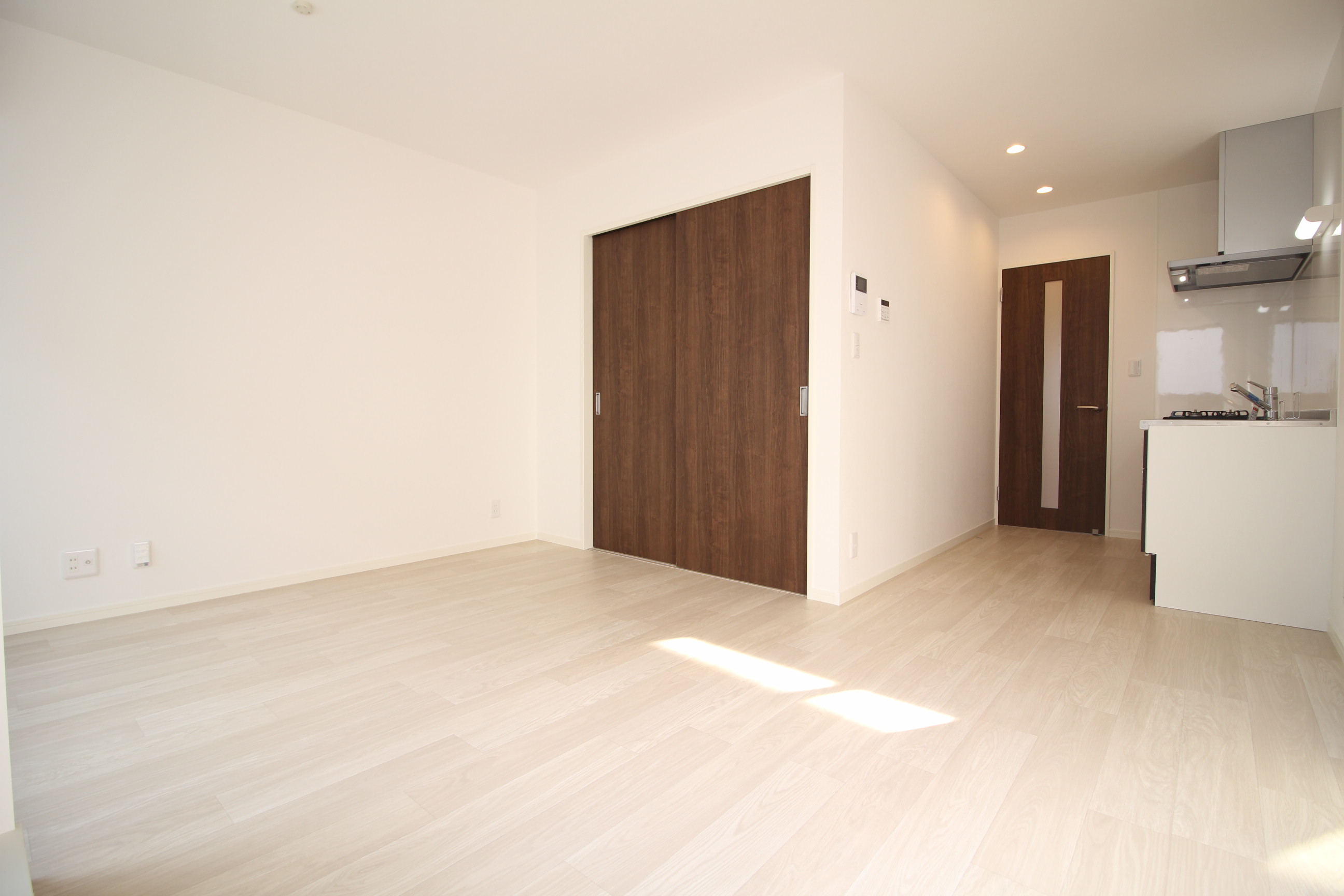 居室・リビング　木目調のシンプルなLDK♪