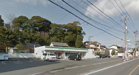 コンビニ　ファミリーマート 八幡本城東店（コンビニ）まで718m