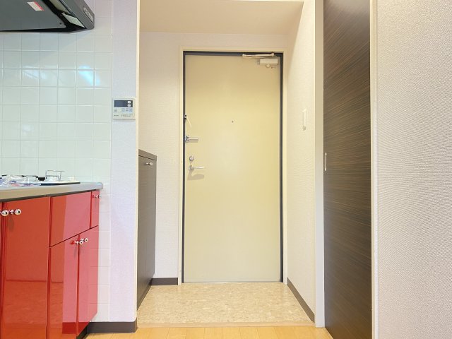 玄関　同一タイプです。