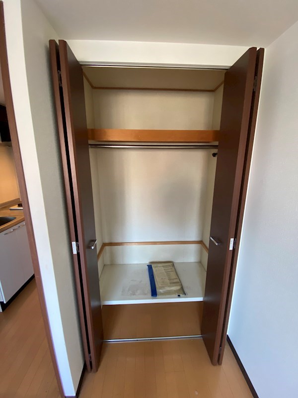 収納　違うお部屋の写真です。ご参考ください。